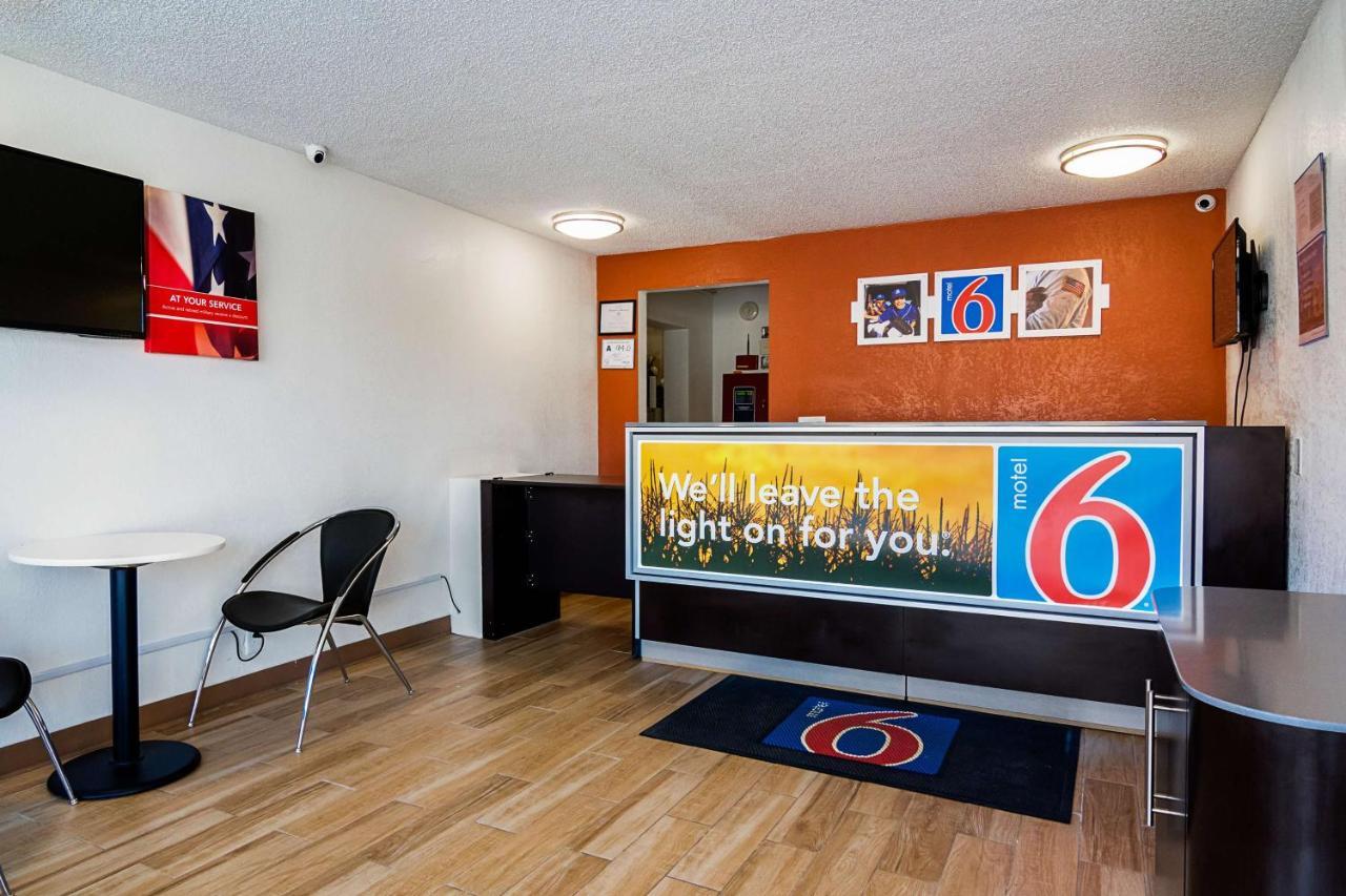 Econo Lodge Эшборо Экстерьер фото